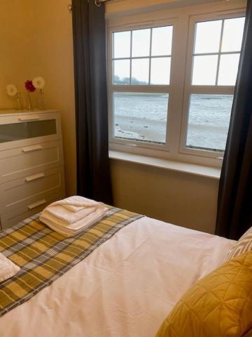 Harbourside Apartment *